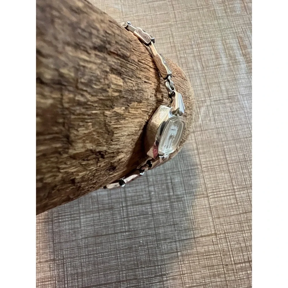 Vintage Caravelle Womens Cocktail Watch WORKING Silver Tone 1968 Art Deco Style
